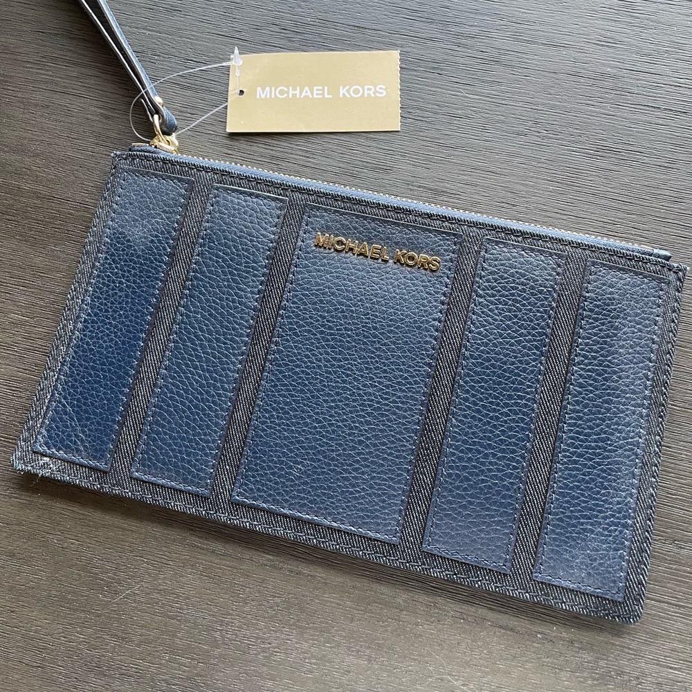 New with tags Michael Kors Clutch